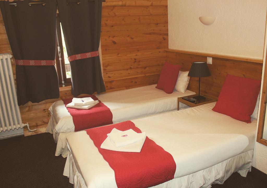 Hotel De La Valentin לס דה-אלפס מראה חיצוני תמונה